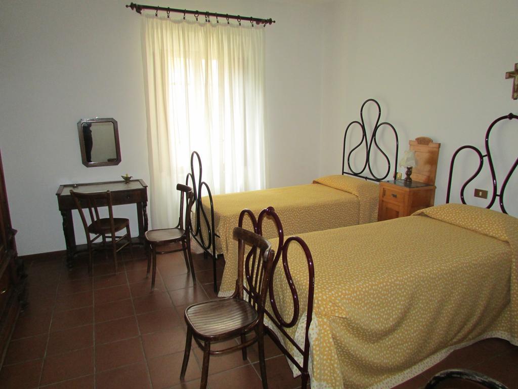 Agriturismo Dea Valfabbrica Esterno foto