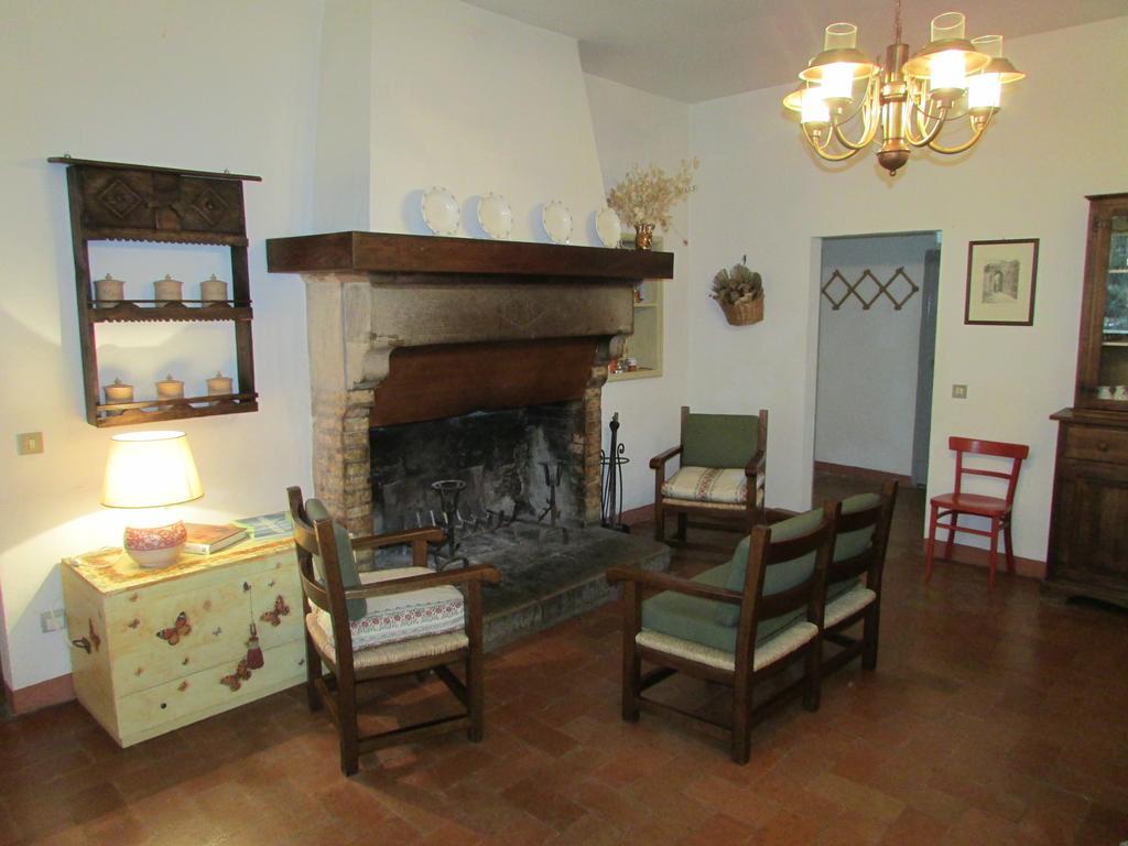 Agriturismo Dea Valfabbrica Esterno foto